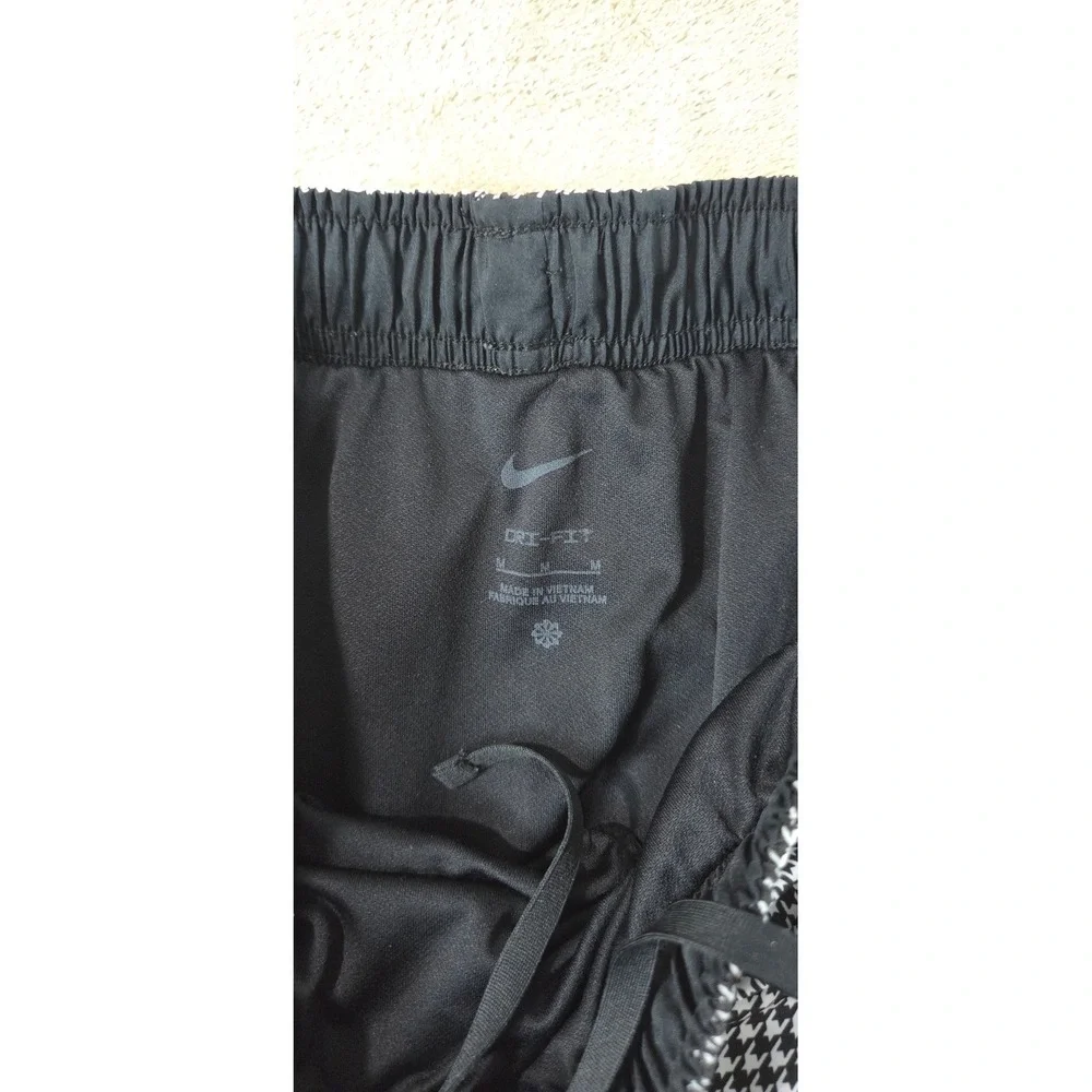 Nike tempo dri-fit shorts womens M black/white 3